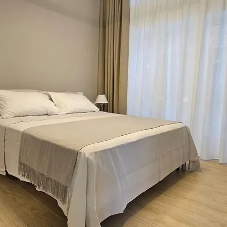 Urban De Angeli, 7 Διαμέρισμα Μιλάνο