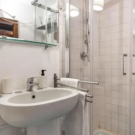 Navigli - Centro Vintage Apt - Movida&free Wifi Milan