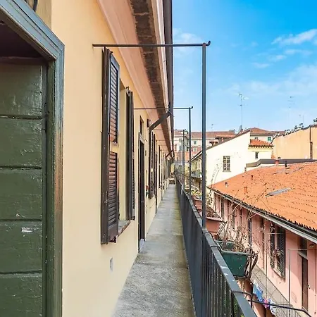 Navigli - Centro Vintage Apt - Movida&free Wifi Apartment