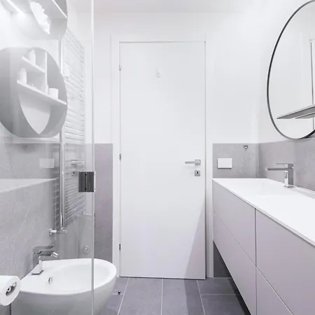 Easylife - - Foro Buonaparte 68c - Castello Sforzesco *