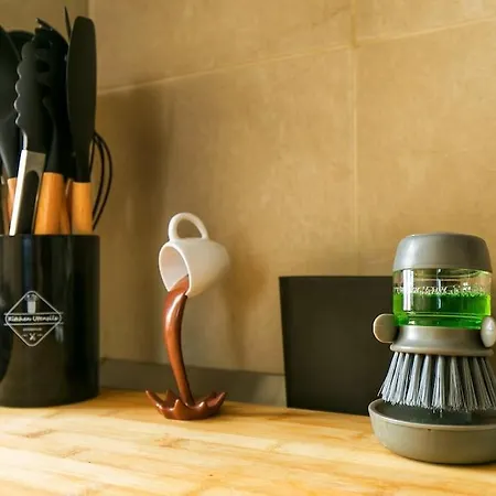 Exclusive & Strategic 2-bedroom Apartment, 50m From M4 شقة *