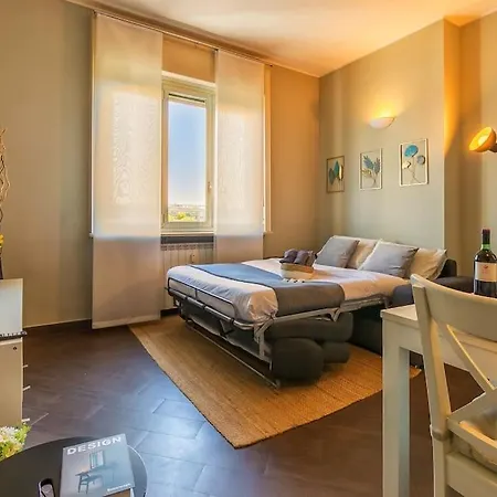 Apartment Exclusive & Strategic 2-bedroom Apartment, 50m From M4