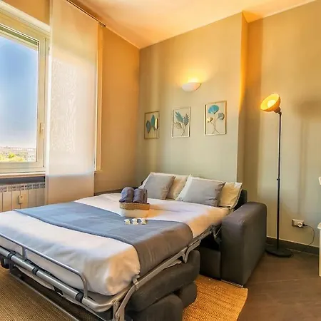 شقة Exclusive & Strategic 2-bedroom Apartment, 50m From M4 *