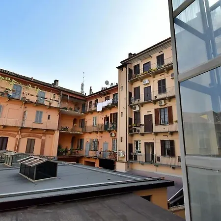 The Navgl, Downtown Milano!