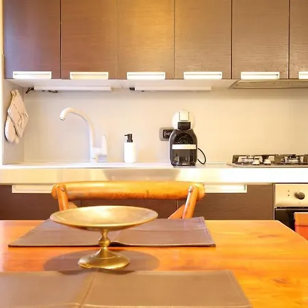 Accogliente Bilocale Vicino Metropolitana Apartamento *