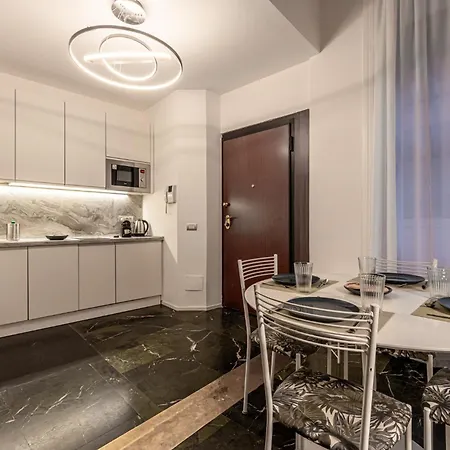 Duomo - Unione Charme * ميلان