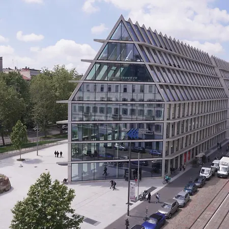 Porta Garibaldi Апартаменты *