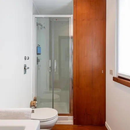 Royal Luxury P.zza Della Repubblica Aparthotel 4*