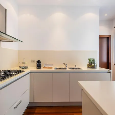 Royal Luxury P.zza Della Repubblica Lejlighedshotel