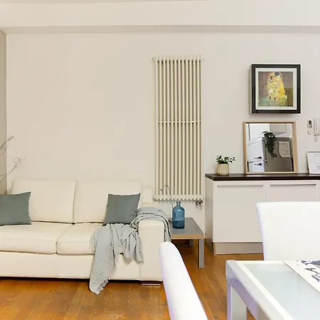 The Rent - Near Navigli Apartman Milánó