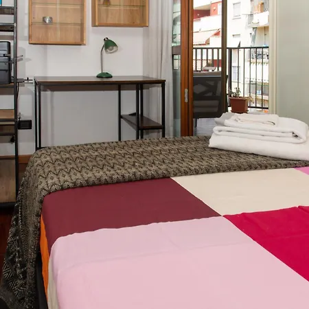 Apartment 10 Minutes Duomo-elegant Milan