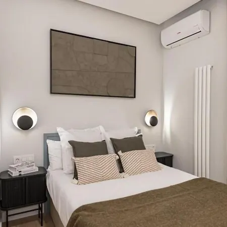 Before Requesting - Read Info On Photo Apartment *
