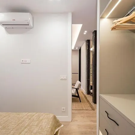 Apartment Before Requesting - Read Info On Photo