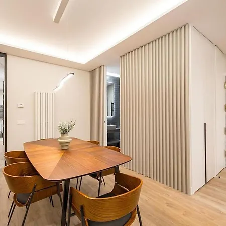 Apartment Before Requesting - Read Info On Photo *