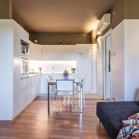 Fa44 - Lux Apt With Big Balcony & Modern Design -