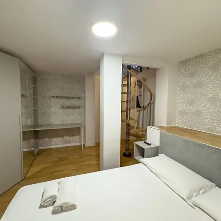 Brunacci Suite, 5 Min To Navigli Appartamento *