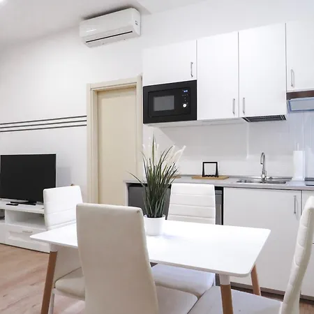 Apartment Urban - Direct To Malpensa - Duomo - San Siro