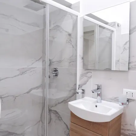 Urban - Direct To Malpensa - Duomo - San Siro Milano