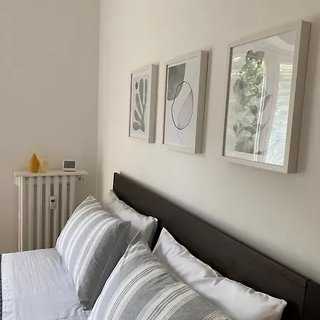 Magie Tortona District-navigli * ميلان