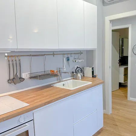 公寓 Torre 24 - Luxury Naviglio