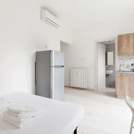 Апартаменты Cimiano M2 Cozy With Balcony Милан