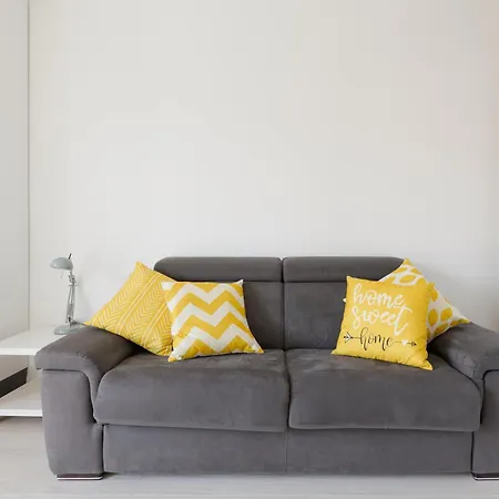Iulm Cosy * Милан