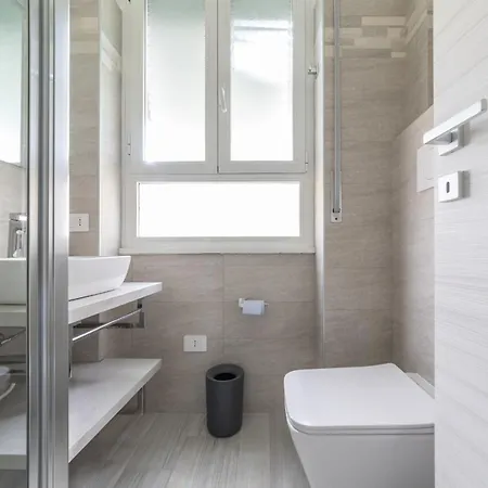 Chezromyk 2 The Kosher Bed & Breakfast