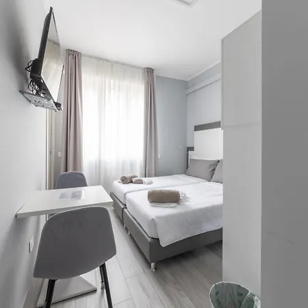 Chezromyk 2 The Kosher 4*