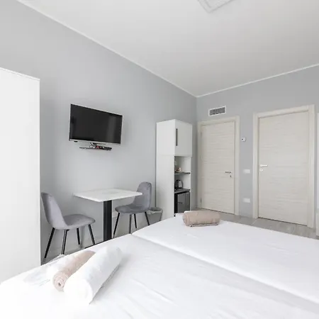 Chezromyk 2 The Kosher 4*