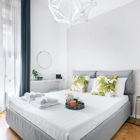 Easylife - Style And Elegance Near Porta Romana Milano