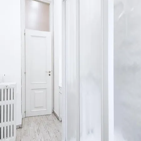 Easylife - Elegant Flat In Pta Venezia شقة ميلان