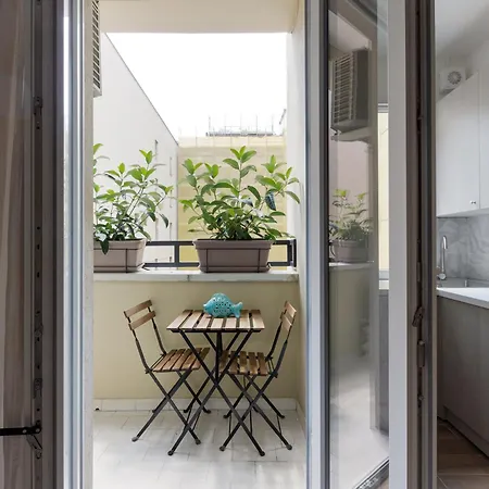 Forlanini M4 Modern With Balcony Apartman