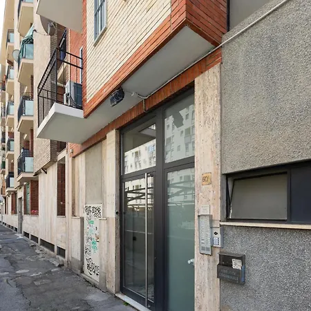 Forlanini M4 Modern With Balcony * Milánó