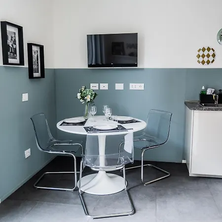 Serra Blue Apartment Milan