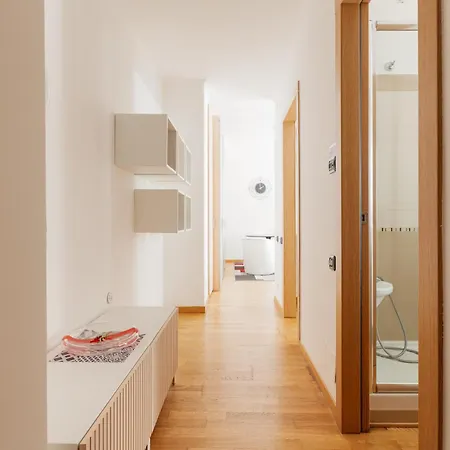 Guesthost - Domodossola M5 Modern Lejlighed