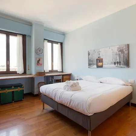 Guesthost - Roomy With Comfort! Metro M4 Linate 아파트 밀라노