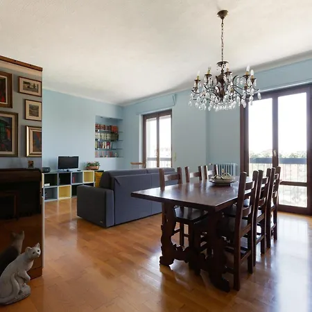 Guesthost - Roomy With Comfort! Metro M4 Linate *