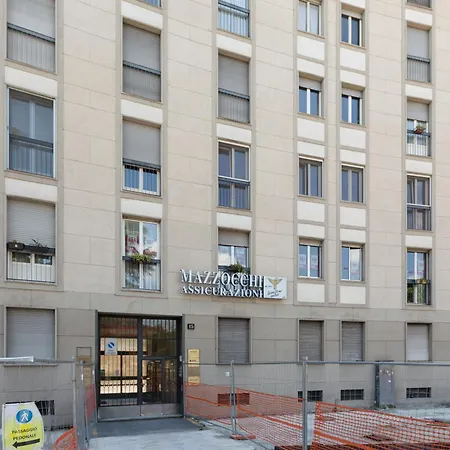 Guesthost - Roomy With Comfort! Metro M4 Linate Apartament