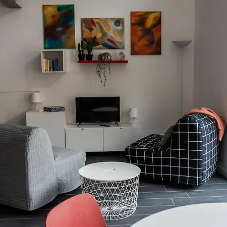 Loft Accogliente Апартаменты *