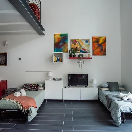 Loft Accogliente Милан