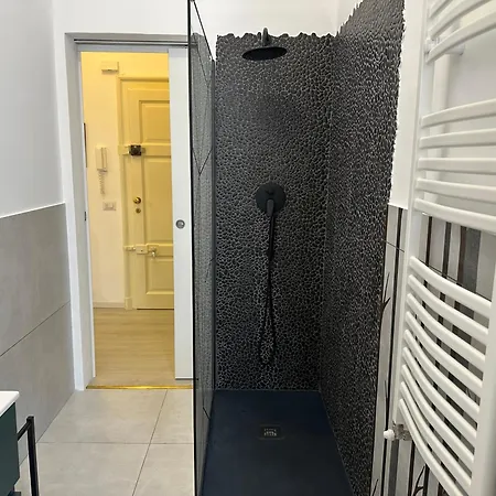 Apartment Before Requesting - Read Info On Photo *