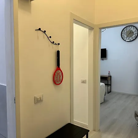 Before Requesting - Read Info On Photo Apartment Milan