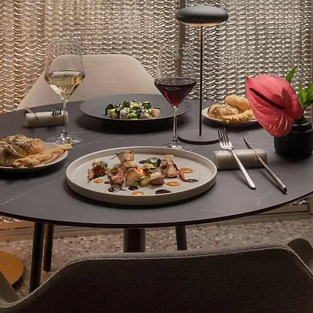 Nh Collection Life 4* Milano