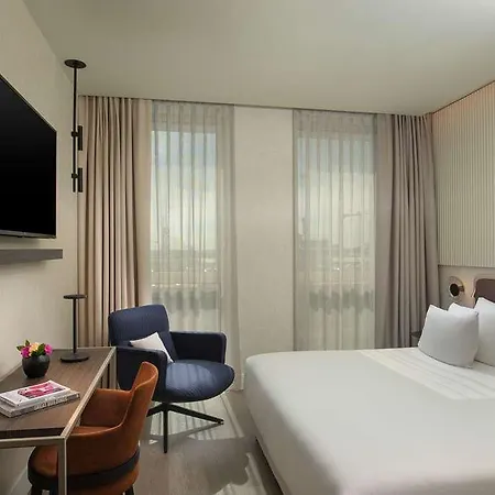 Nh Collection Life Hotell 4*