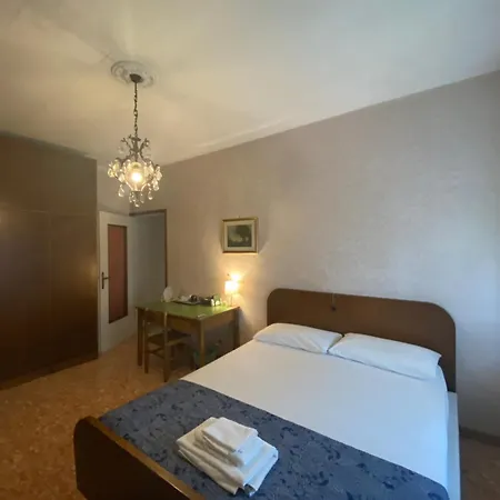 Suzzani House Guest house