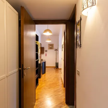 Trendy Corner - Fashion District *