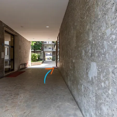 Trendy Corner - Fashion District