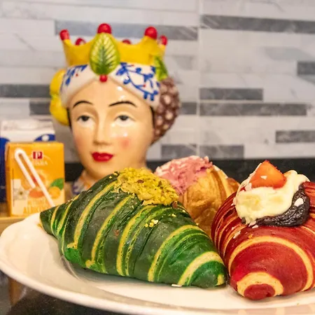 Loft Luxury Design- With 2 Bedrooms -wifi Ultra-5min Metro Apartament *