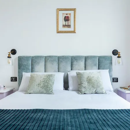 아파트 Stylish Industrial Flat *