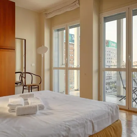Joivy Elegant Flat In Corso Buenos Aires * מילאנו